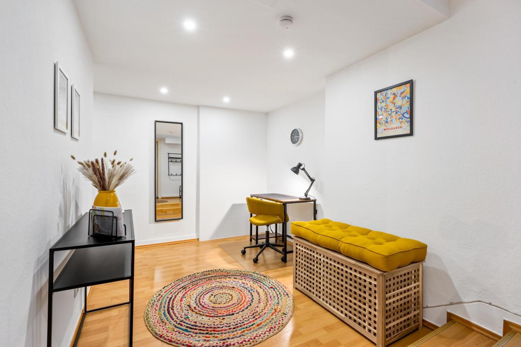 Apartment Cosy & Central, 500m From Main Station, Perfect For Work & *