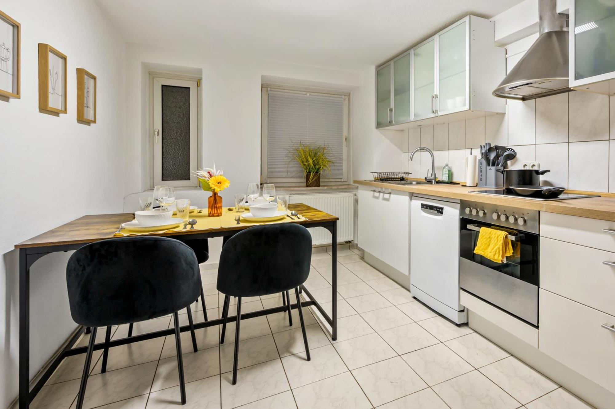 Apartment Cosy & Central, 500m From Main Station, Perfect For Work & Wiesbaden